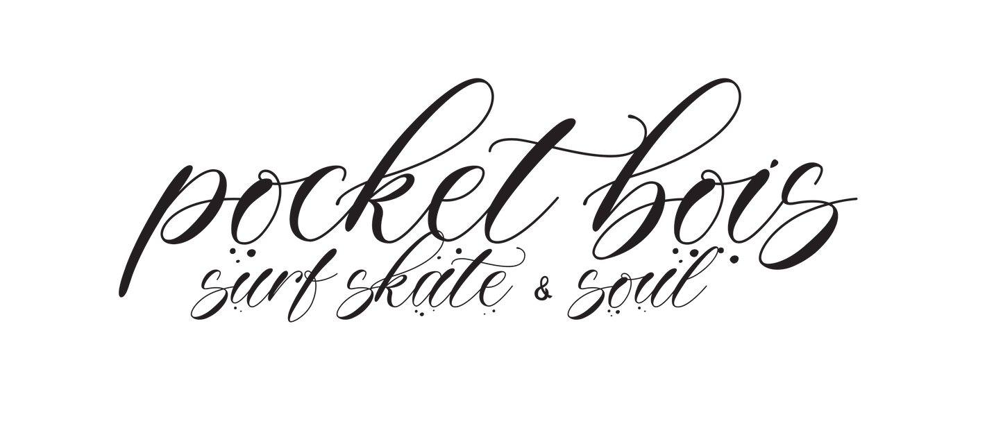 Pocket Bois Crest Long Sleeve Tee