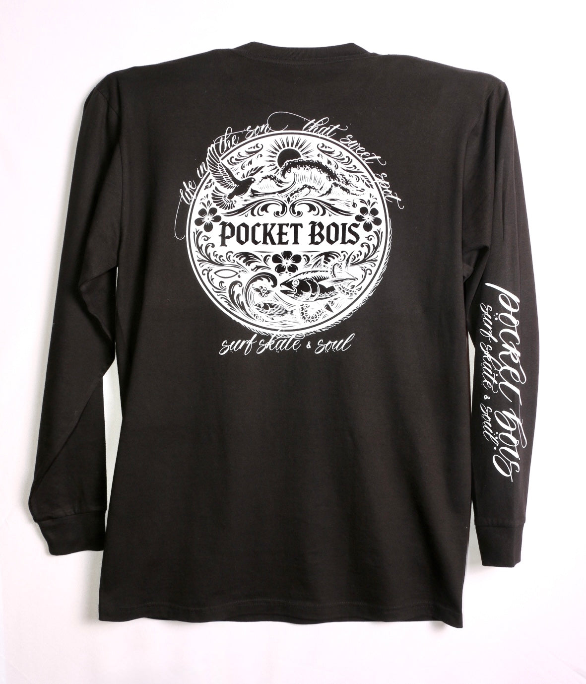 Pocket Bois Crest Long Sleeve Tee